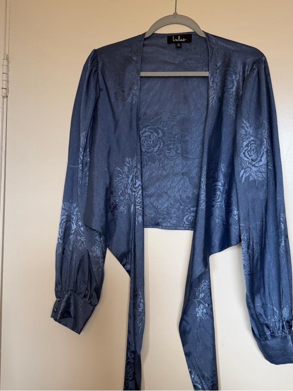 Lulus Navy Blue Satin Jacquard Top size M